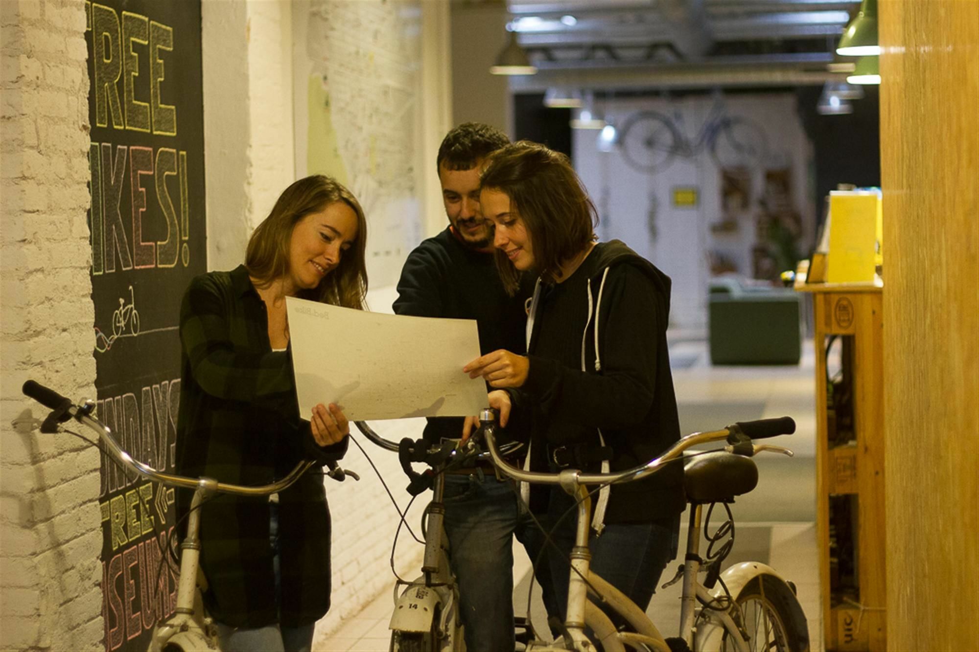 A Pousada Bed And Bike Barcelona Exterior foto